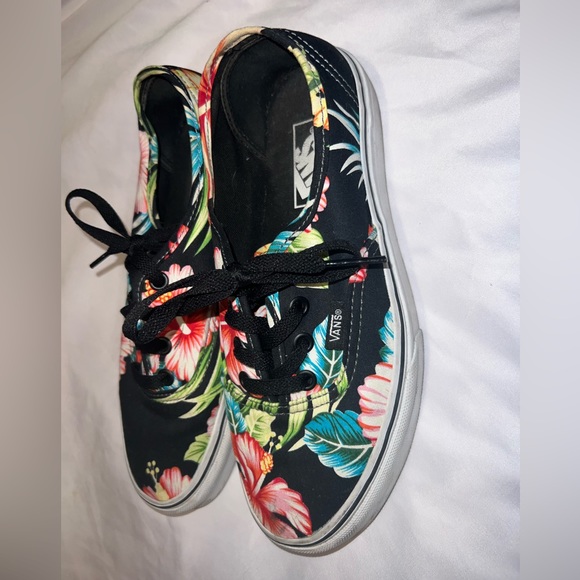 🚫SOLD🚫Vans Woman’s Authentic Hawaiian Floral Skate Shoe - Black - Picture 11 of 13